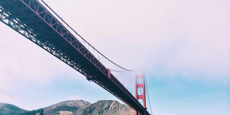 当葡萄酒与威士忌占据餐桌，中式黄酒复兴：从绍兴花雕到客家娘酒的东方品鉴之旅